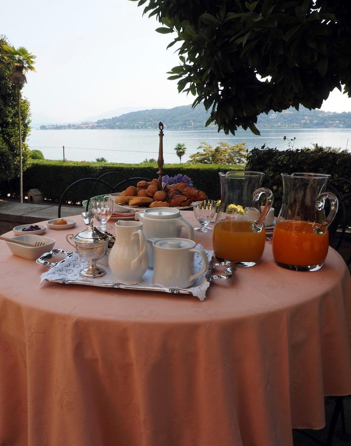 Casa Mondadori Bed & Breakfast Meina Luaran gambar